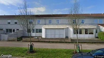 Lägenheter att hyra i Halmstad - Bild från Google Street View Lägenheter att hyra i Halmstad - Bild från Google Street View