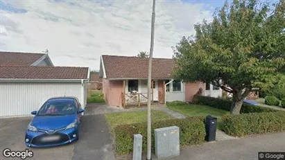 Lägenheter att hyra i Hässleholm - Bild från Google Street View Lägenheter att hyra i Hässleholm - Bild från Google Street View