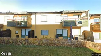 Lägenheter att hyra i Sandviken - Bild från Google Street View Lägenheter att hyra i Sandviken - Bild från Google Street View