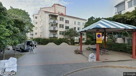 Bostadsrätter till salu i Nacka - Bild från Google Street View
