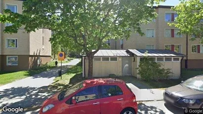 Lägenheter till salu i Haninge - Bild från Google Street View Lägenheter till salu i Haninge - Bild från Google Street View