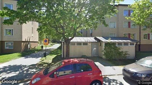 Lägenheter till salu i Haninge - Bild från Google Street View