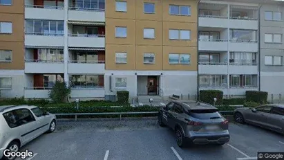 Lägenheter till salu i Söderort - Bild från Google Street View Lägenheter till salu i Söderort - Bild från Google Street View