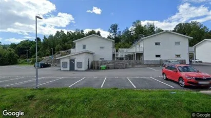 Lägenheter att hyra i Kungälv - Bild från Google Street View Lägenheter att hyra i Kungälv - Bild från Google Street View