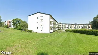 Lägenheter att hyra i Hallsberg - Bild från Google Street View Lägenheter att hyra i Hallsberg - Bild från Google Street View