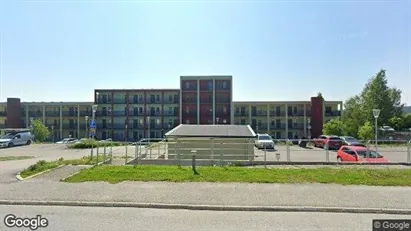 Lägenheter att hyra i Örnsköldsvik - Bild från Google Street View Lägenheter att hyra i Örnsköldsvik - Bild från Google Street View