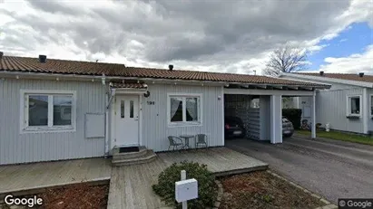 Bostadsrätter till salu i Skövde - Bild från Google Street View Bostadsrätter till salu i Skövde - Bild från Google Street View