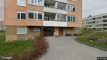 Bostadsrätter till salu i Huddinge - Bild från Google Street View Bostadsrätter till salu i Huddinge - Bild från Google Street View