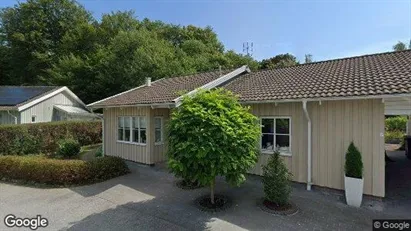 Lägenheter till salu i Karlshamn - Bild från Google Street View Lägenheter till salu i Karlshamn - Bild från Google Street View