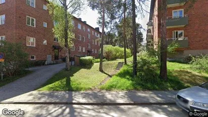 Lägenheter till salu i Västerort - Bild från Google Street View Lägenheter till salu i Västerort - Bild från Google Street View