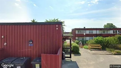 Lägenheter till salu i Nacka - Bild från Google Street View Lägenheter till salu i Nacka - Bild från Google Street View