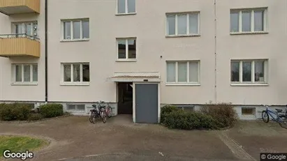 Lägenheter till salu i Kalmar - Bild från Google Street View Lägenheter till salu i Kalmar - Bild från Google Street View