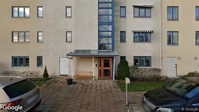 Lägenheter till salu i Västerås - Bild från Google Street View Lägenheter till salu i Västerås - Bild från Google Street View