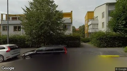 Lägenheter till salu i Enköping - Bild från Google Street View Lägenheter till salu i Enköping - Bild från Google Street View