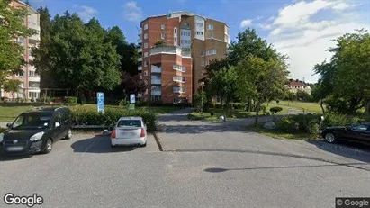Bostadsrätter till salu i Botkyrka - Bild från Google Street View Bostadsrätter till salu i Botkyrka - Bild från Google Street View