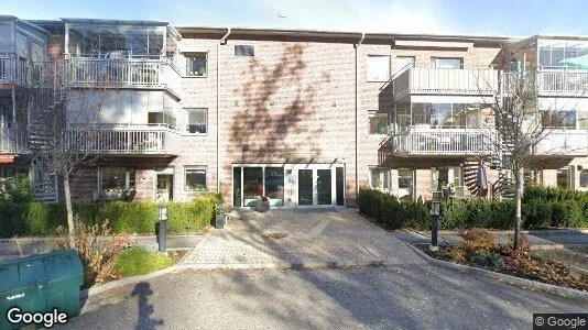 Lägenheter till salu i Järfälla - Bild från Google Street View