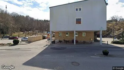 Lägenheter att hyra i Uddevalla - Bild från Google Street View Lägenheter att hyra i Uddevalla - Bild från Google Street View