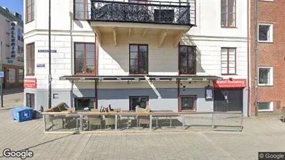 Lägenheter att hyra i Halmstad - Bild från Google Street View Lägenheter att hyra i Halmstad - Bild från Google Street View