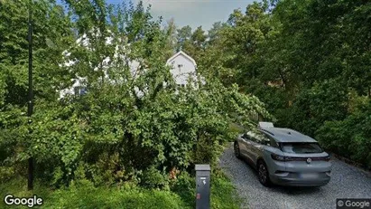 Lägenheter till salu i Nacka - Bild från Google Street View Lägenheter till salu i Nacka - Bild från Google Street View