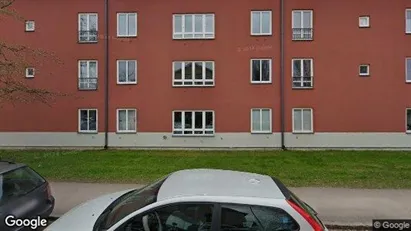 Lägenheter att hyra i Halmstad - Bild från Google Street View Lägenheter att hyra i Halmstad - Bild från Google Street View