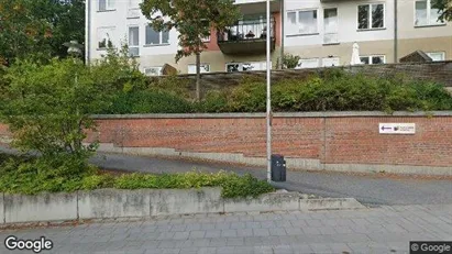 Bostadsrätter till salu i Nacka - Bild från Google Street View