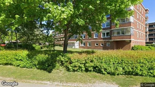 Bostadsrätter till salu i Köping - Bild från Google Street View