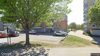 Lägenheter till salu i Köping - Bild från Google Street View