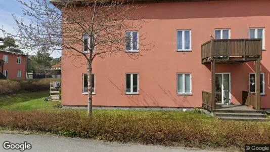 Bostadsrätter till salu i Tyresö - Bild från Google Street View