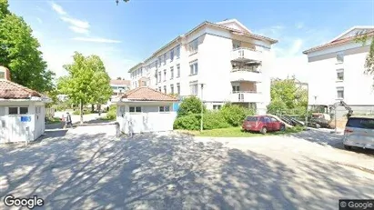 Bostadsrätter till salu i Haninge - Bild från Google Street View