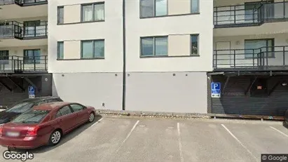 Bostadsrätter till salu i Haninge - Bild från Google Street View