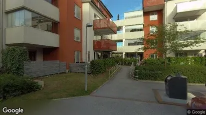Bostadsrätter till salu i Ekerö - Bild från Google Street View