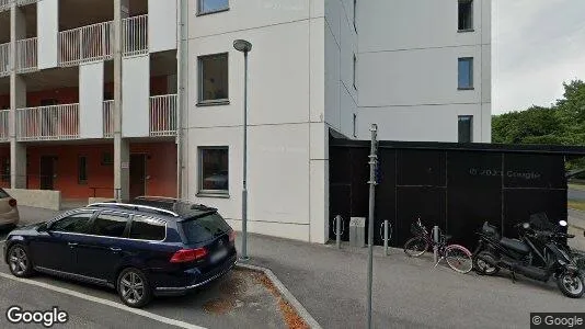 Bostadsrätter till salu i Huddinge - Bild från Google Street View