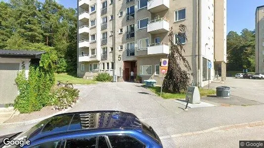 Lägenheter att hyra i Huddinge - Bild från Google Street View