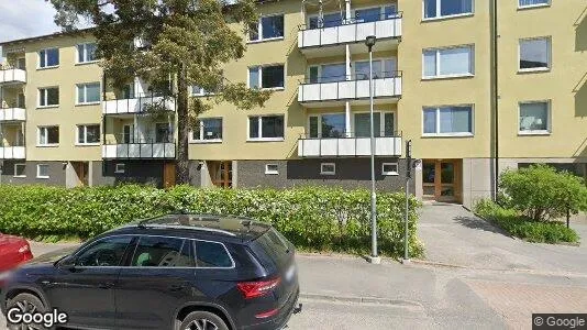 Bostadsrätter till salu i Haninge - Bild från Google Street View