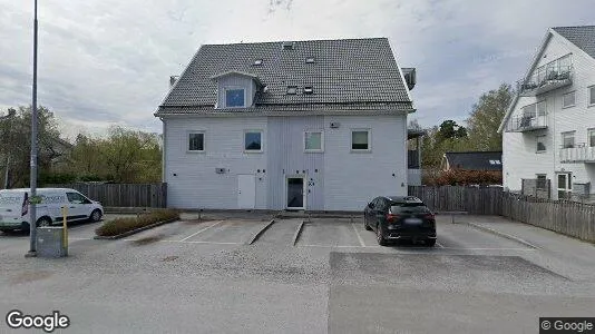 Bostadsrätter till salu i Tyresö - Bild från Google Street View