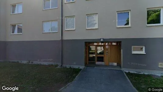 Bostadsrätter till salu i Haninge - Bild från Google Street View