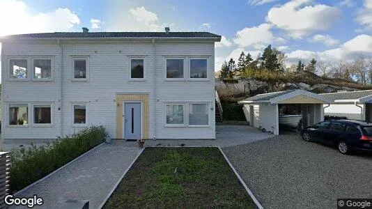 Bostadsrätter till salu i Haninge - Bild från Google Street View