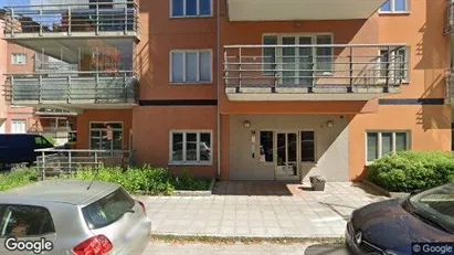 Bostadsrätter till salu i Haninge - Bild från Google Street View