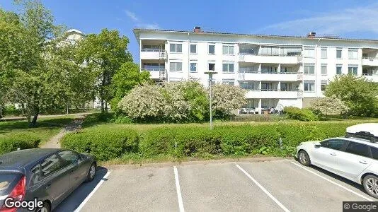 Bostadsrätter till salu i Haninge - Bild från Google Street View