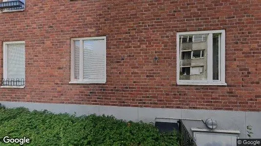 Lägenheter till salu i Huddinge - Bild från Google Street View