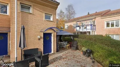 Lägenheter till salu i Sollentuna - Bild från Google Street View