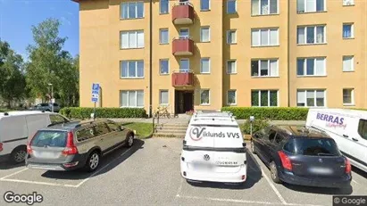Bostadsrätter till salu i Huddinge - Bild från Google Street View