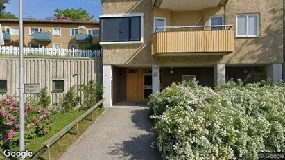 Lägenheter till salu i Danderyd - Bild från Google Street View