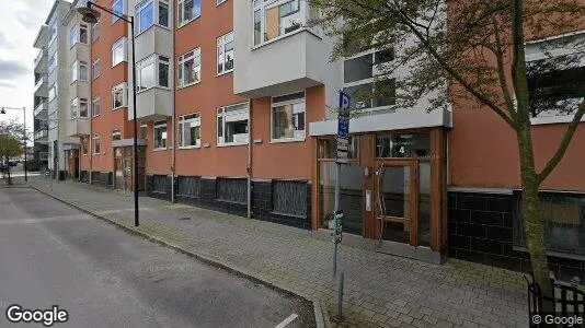 Bostadsrätter till salu i Halmstad - Bild från Google Street View