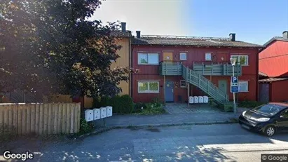 Lägenheter till salu i Huddinge - Bild från Google Street View