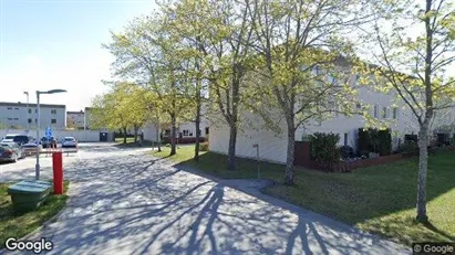 Bostadsrätter till salu i Upplands-Bro - Bild från Google Street View