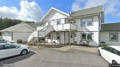 Bostadsrätter till salu i Stenungsund - Bild från Google Street View