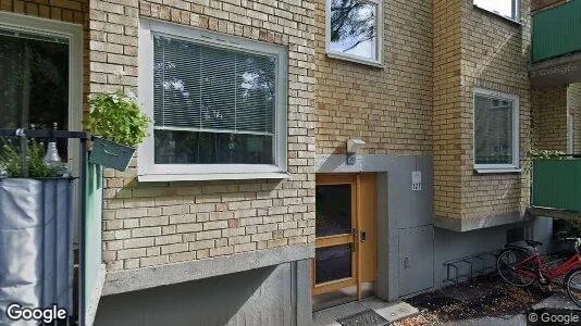 Lägenheter till salu i Västerort - Bild från Google Street View