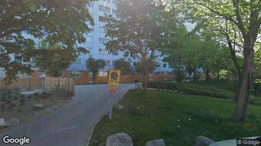 Lägenheter till salu i Solna - Bild från Google Street View