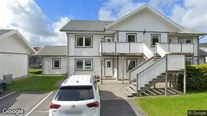 Bostadsrätter till salu i Stenungsund - Bild från Google Street View
